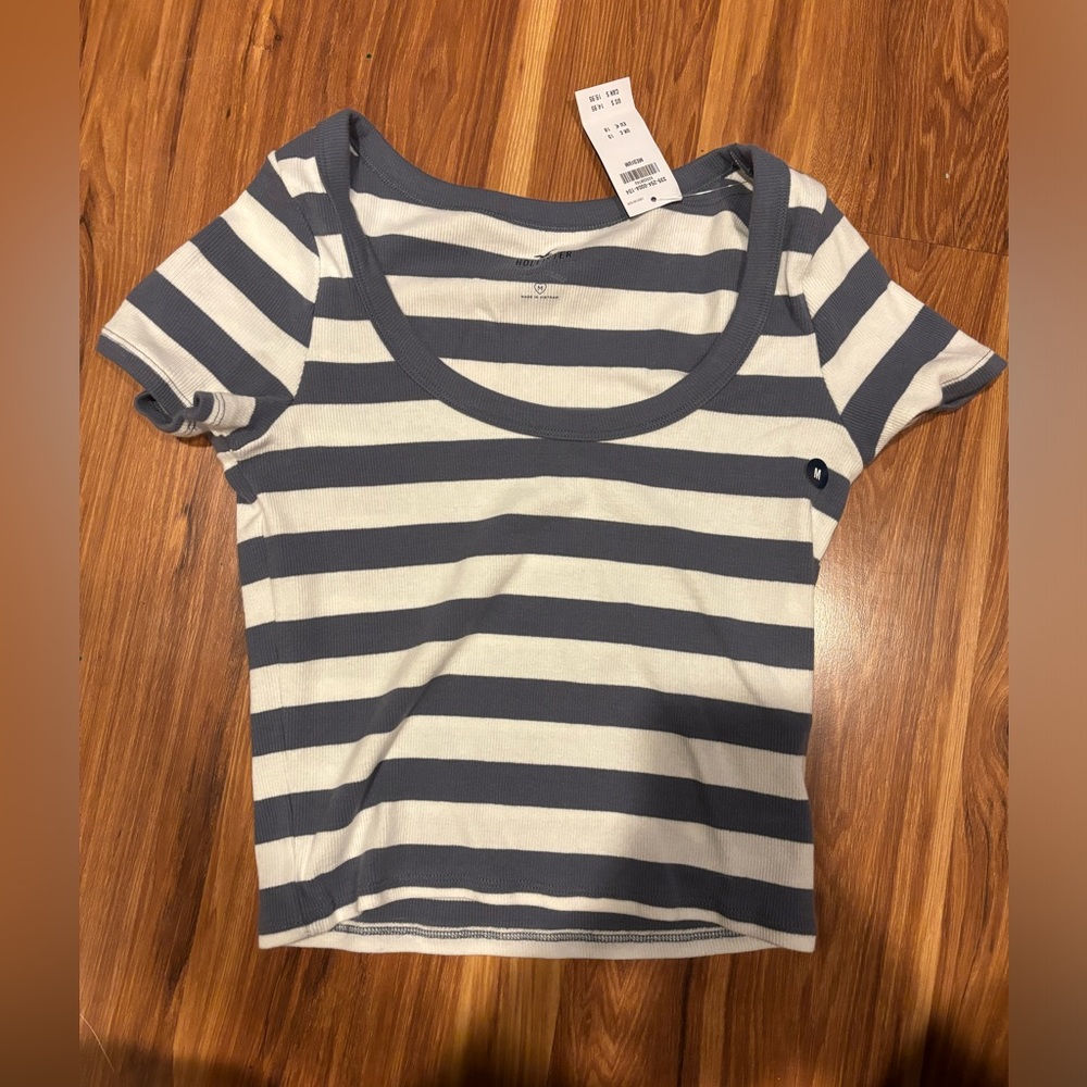 Brand new Hollister top